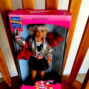 25 thAnniversary Disney World Barbie.